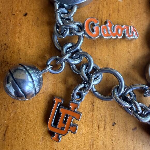 Fossil University of Florida Gators Charm Watch - UNTESTED - NEEDS BATTERIES main image 9